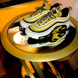 Nike Air Max Plus 97 Limited Edition Frequency pk